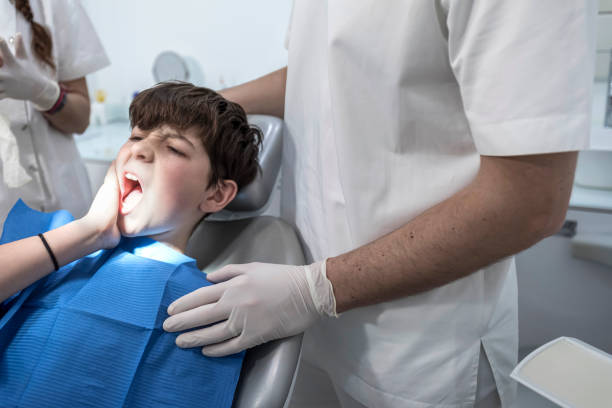 Best Emergency Dentist for Knocked-Out Tooth in Warren, IN